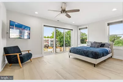 615 Irving Street NW #2, Washington, DC 20010 - Photo 17