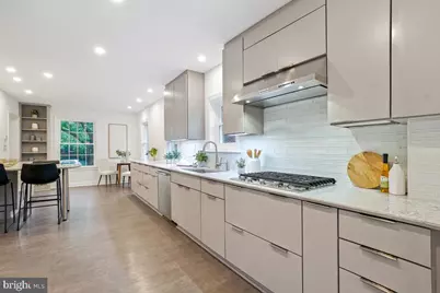4512 Van Ness Street NW, Washington, DC 20016 - Photo 17