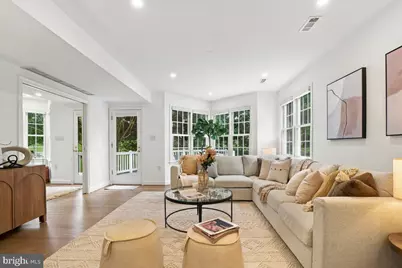 4512 Van Ness Street NW, Washington, DC 20016 - Photo 11