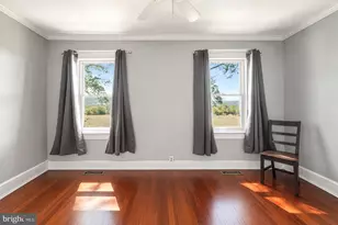 1342 L St SE, Washington, DC 20003 - Photo 9