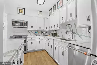 800 25th Street NW #1001, Washington, DC 20037 - Photo 23