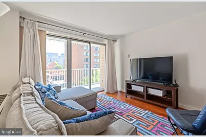 730 24th Street NW #409, Washington, DC 20037 - Photo 13