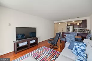 730 24th St NW, Washington, DC 20037 - Photo 15