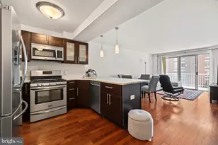 730 24th St NW, Washington, DC 20037 - Photo 9
