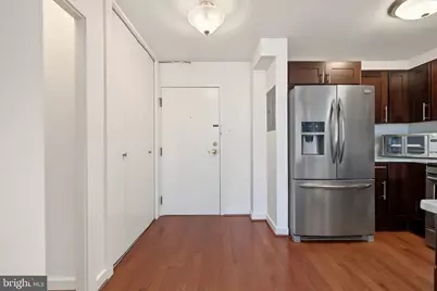 730 24th Street NW #409, Washington, DC 20037 - Photo 3