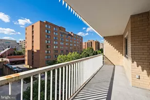 730 24th St NW, Washington, DC 20037 - Photo 25
