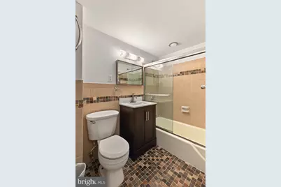 730 24th Street NW #409, Washington, DC 20037 - Photo 23