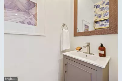 817 20th Street NE, Washington, DC 20002 - Photo 11