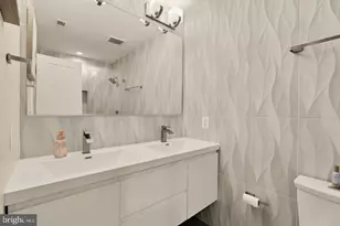14 T St NE, Washington, DC 20002 - Photo 17