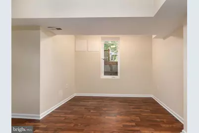 300 North Carolina Avenue SE, Washington, DC 20003 - Photo 37