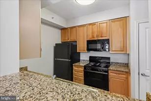 1111 25th St NW, Washington, DC 20037 - Photo 15