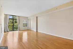 1111 25th St NW, Washington, DC 20037 - Photo 9
