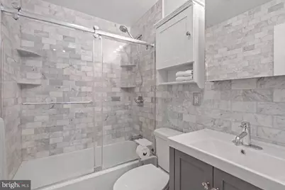 1418 W NW #403, Washington, DC 20009 - Photo 7