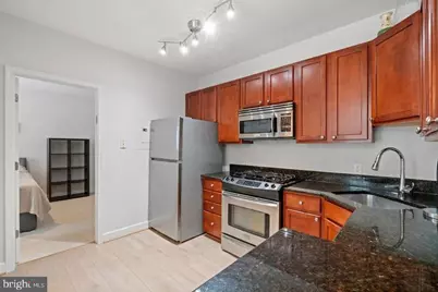 1418 W NW #403, Washington, DC 20009 - Photo 5