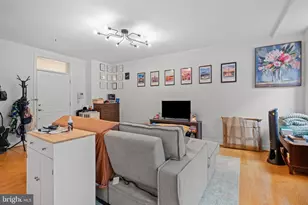 1418 W NW, Washington, DC 20009 - Photo 11
