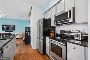 343 Cedar St NW, Washington, DC 20012 - Photo 17