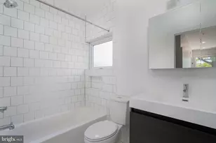 705 Irving St NW, Washington, DC 20010 - Photo 11