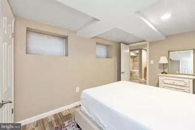 916 Shepherd Street NW, Washington, DC 20011 - Photo 41