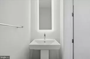 646 H St NE, Washington, DC 20002 - Photo 23