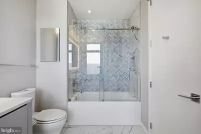 646 H Street NE #PH-1, Washington, DC 20002 - Photo 33
