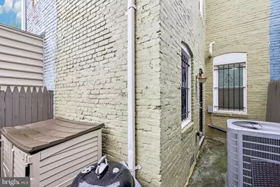 813 12th Street NE, Washington, DC 20002 - Photo 29