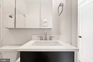 1721 20th St NW, Washington, DC 20009 - Photo 29