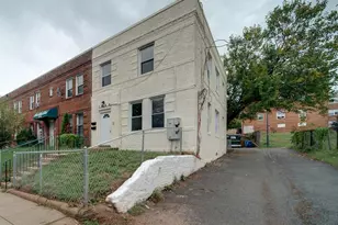 1946 I St NE, Washington, DC 20002 - Photo 3