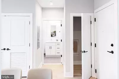 1016 17th Place NE #205, Washington, DC 20002 - Photo 3