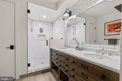 770 Girard Street NW #1E, Washington, DC 20001 - Photo 9