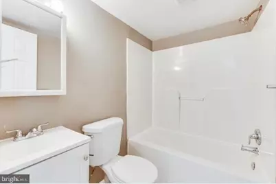 5009 D Street SE #101, Washington, DC 20019 - Photo 13