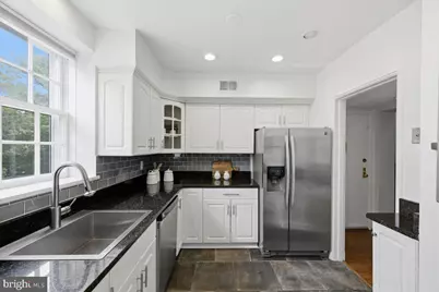 3621 39th Street NW #E323, Washington, DC 20016 - Photo 9
