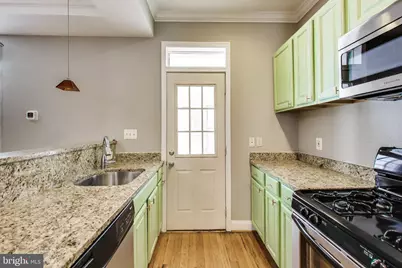 1917 Lincoln Road NE, Washington, DC 20002 - Photo 9