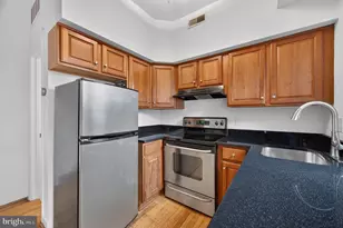 1321 Fairmont St NW, Washington, DC 20009 - Photo 9