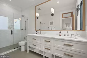 1327 R St NW, Washington, DC 20009 - Photo 27