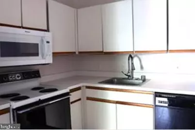 1916 17th Street NW #208, Washington, DC 20009 - Photo 3