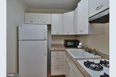 2401 H Street NW #810, Washington, DC 20037 - Photo 19