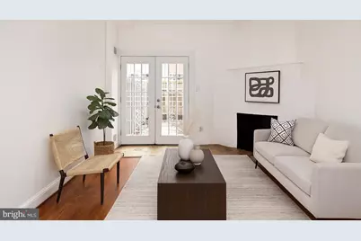 915 Hughes Mews NW, Washington, DC 20037 - Photo 3