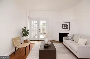 915 Hughes Mews NW, Washington, DC 20037 - Photo 3