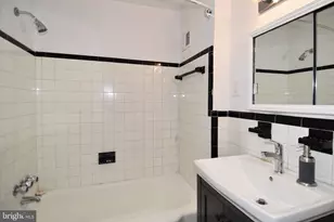 915 Hughes Mews NW, Washington, DC 20037 - Photo 7