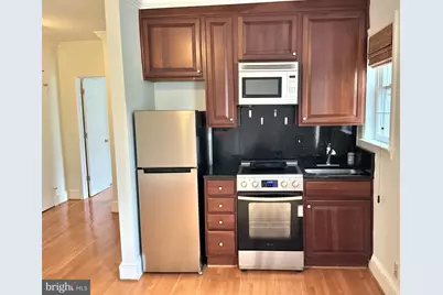 3520 W Pl NW NW #202, Washington, DC 20007 - Photo 5