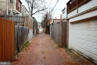 627 Acker NE, Washington, DC 20002 - Photo 15