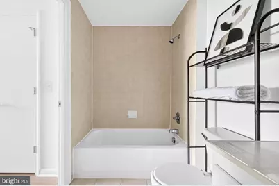 355 I Street SW #317, Washington, DC 20024 - Photo 21