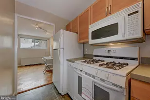 2829 Connecticut Ave NW, Washington, DC 20008 - Photo 5