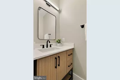 1319 11th Street NW #8, Washington, DC 20001 - Photo 9
