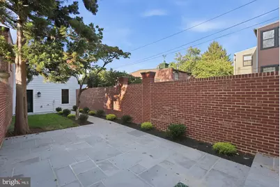 626 A Street NE, Washington, DC 20002 - Photo 9