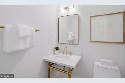 626 A Street NE, Washington, DC 20002 - Photo 5