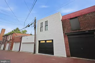 626 A St NE, Washington, DC 20002 - Photo 33