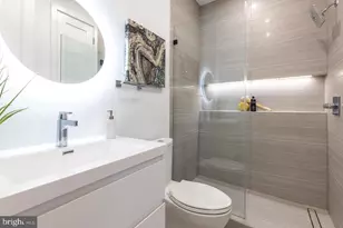 808 13th St NE, Washington, DC 20002 - Photo 15