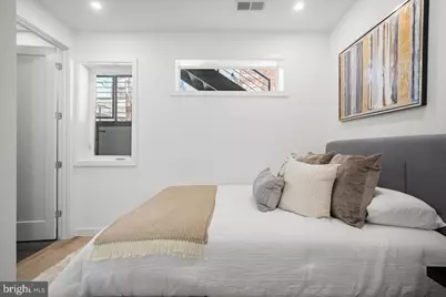 808 13th Street NE #UNIT B, Washington, DC 20002 - Photo 17