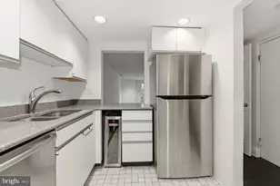 308 East Capitol St NE, Washington, DC 20003 - Photo 7